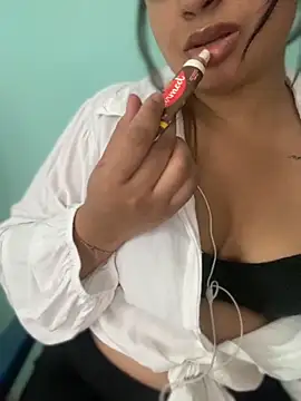 Snapshot of lalinha_sapeka chatting on November 2025 03:33:01 PM lalinha sapeka online show from November 2025 03:33:01 PM