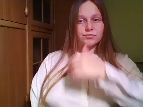 Evasapples online show from December 2024 08:08:01 PM