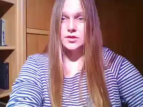 Evasapples online show from January 2025 10:09:01 PM