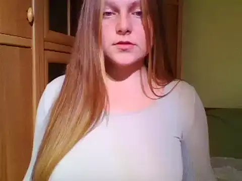 Evasapples online show from January 2025 01:15:01 PM