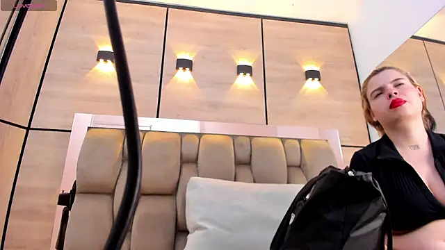 Snapshot of dorothy_vegga chatting on November 2025 04:01:02 AM dorothy vegga online show from November 2025 04:01:02 AM