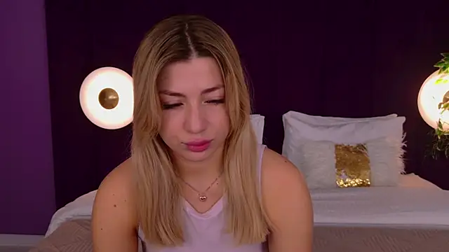 HelenaMorgan online show from October 2025 03:04:02 AM