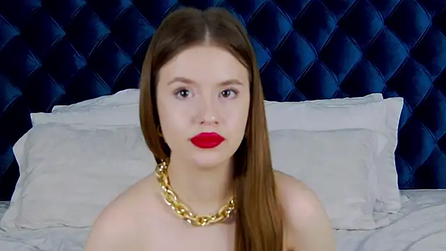 MilanaBalmain online show from February 2025 10:31:02 AM