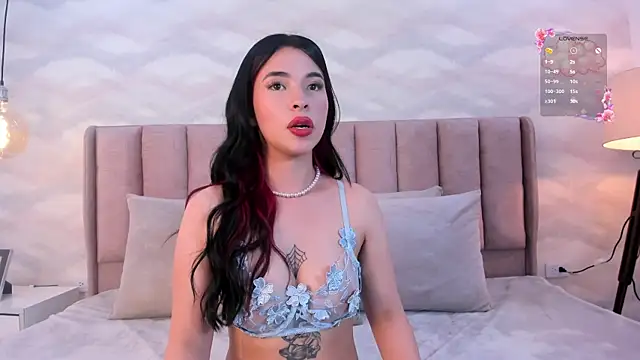 im nika  online show from December 2024 04:33:01 AM