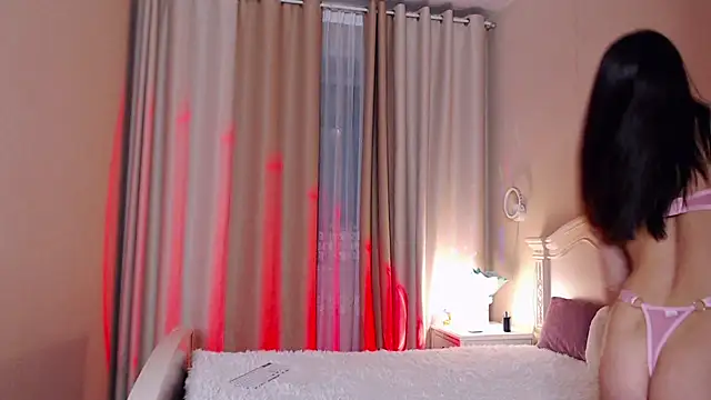 Avylew online show from October 2025 08:58:01 PM