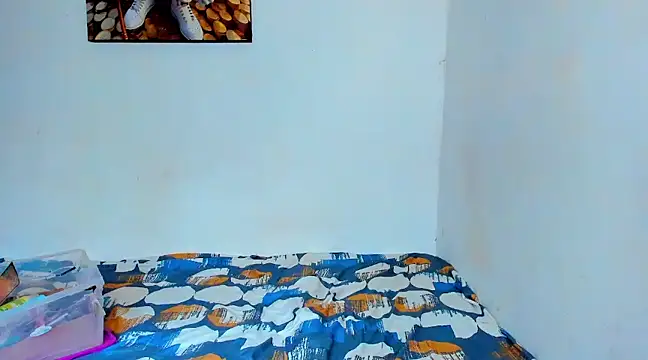 Sofytayl0r online show from December 2024 08:36:01 PM