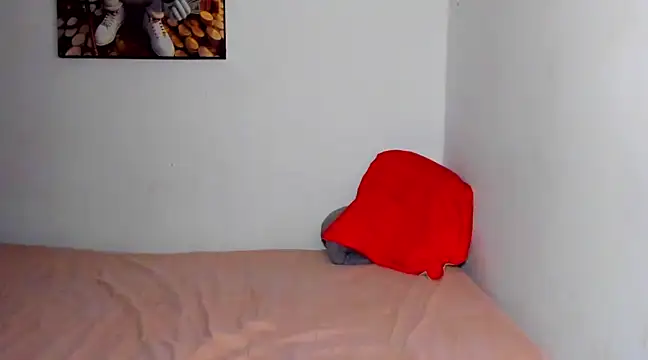 Sofytayl0r online show from January 2025 11:19:01 PM