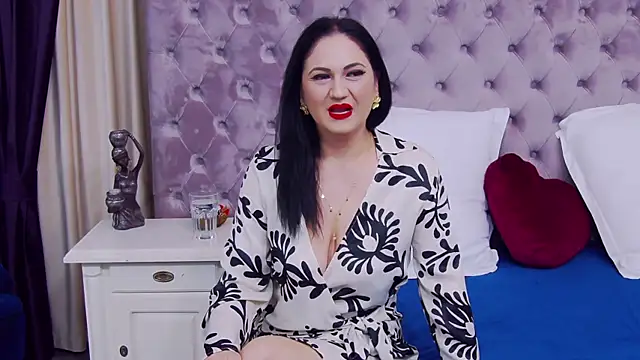 Snapshot of CassidyVelvet chatting on January 2025 07:57:01 PM CassidyVelvet online show from January 2025 07:57:01 PM