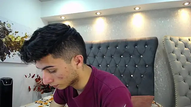 MrWilliseo online show from January 2025 07:51:01 PM