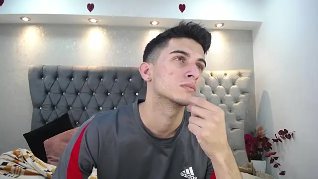 MrWilliseo online show from February 2025 08:09:02 PM