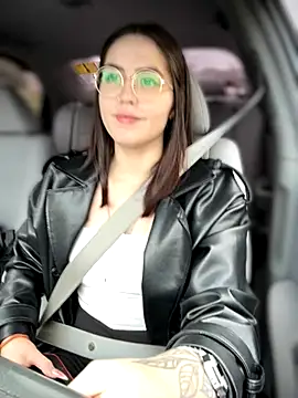 Snapshot of meow_girl chatting on October 2025 09:42:01 AM meow girl online show from October 2025 09:42:01 AM