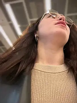 Snapshot of meow_girl chatting on October 2025 10:52:02 AM meow girl online show from October 2025 10:52:02 AM