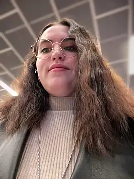 Snapshot of meow_girl chatting on October 2025 08:05:02 AM meow girl online show from October 2025 08:05:02 AM