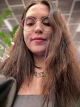 Snapshot of meow_girl chatting on November 2025 10:59:02 AM meow girl online show from November 2025 10:59:02 AM