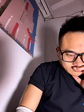 Snapshot of lixiaoshuai8 chatting on November 2025 08:37:02 AM lixiaoshuai8 online show from November 2025 08:37:02 AM