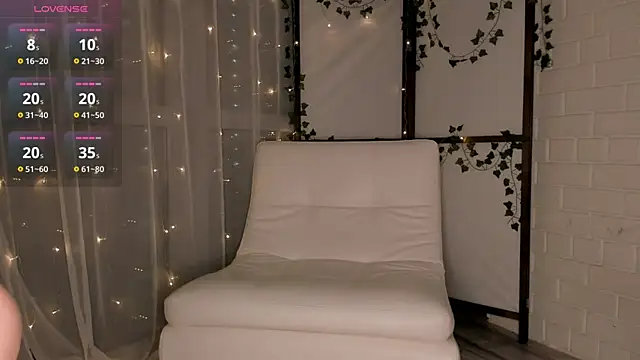 ms elizabethqueen online show from February 2025 07:02:01 PM