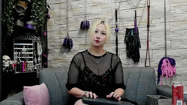 CruelMistress online show from October 2025 09:23:02 PM