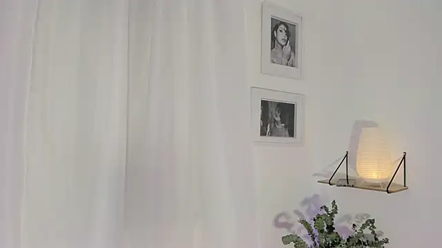 Snapshot of Candelariia_ chatting on March 2025 07:27:02 PM Candelariia online show from March 2025 07:27:02 PM