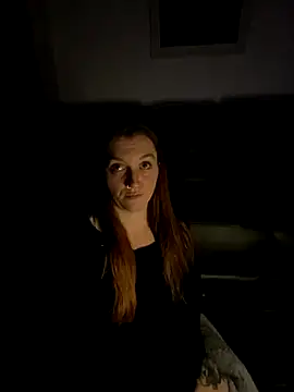 Snapshot of Stoner_BarbieXX chatting on October 2025 10:44:02 PM Stoner BarbieXX online show from October 2025 10:44:02 PM