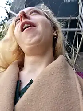 Public Katrisha online show from September 2025 01:15:02 PM