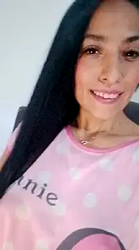 Snapshot of chloewildd_ chatting on December 2024 04:53:02 AM chloewildd online show from December 2024 04:53:02 AM