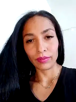 Snapshot of chloewildd_ chatting on December 2024 08:36:02 PM chloewildd online show from December 2024 08:36:02 PM