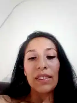 Snapshot of chloewildd_ chatting on December 2024 12:32:02 AM chloewildd online show from December 2024 12:32:02 AM