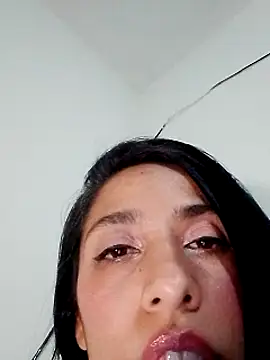 Snapshot of chloewildd_ chatting on December 2024 04:09:02 AM chloewildd online show from December 2024 04:09:02 AM