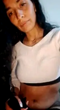 Snapshot of chloewildd_ chatting on January 2025 03:43:01 AM chloewildd online show from January 2025 03:43:01 AM