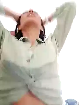 Snapshot of chloewildd_ chatting on March 2025 08:52:02 PM chloewildd online show from March 2025 08:52:02 PM