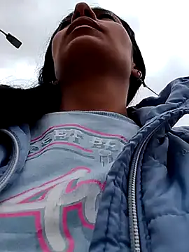 Snapshot of chloewildd_ chatting on March 2025 03:58:02 PM chloewildd online show from March 2025 03:58:02 PM