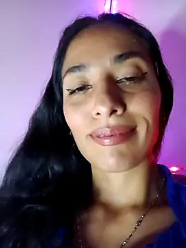 Snapshot of chloewildd_ chatting on November 2025 04:13:02 AM chloewildd online show from November 2025 04:13:02 AM