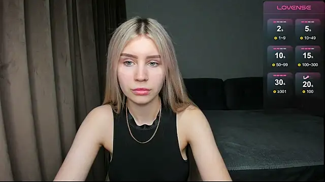 Snapshot of Kitty_Aurora chatting on October 2025 04:55:01 PM Kitty Aurora online show from October 2025 04:55:01 PM