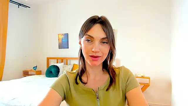 LovelyeeMia online show from December 2024 09:14:02 AM