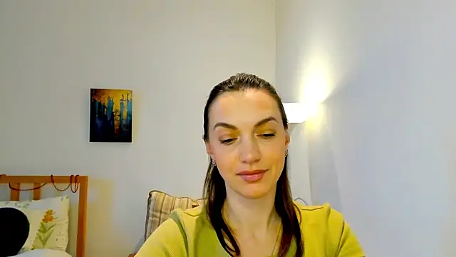 LovelyeeMia online show from December 2024 12:11:02 PM