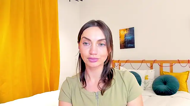 LovelyeeMia online show from December 2024 06:16:02 PM