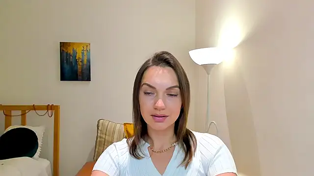 LovelyeeMia online show from December 2024 01:36:02 PM