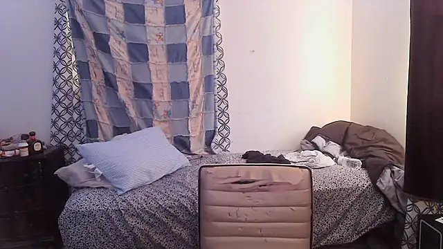 Benzolbub3 online show from September 2025 09:31:02 PM