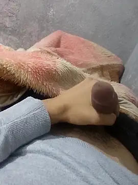 Juliano69xv online show from October 2025 12:25:01 PM