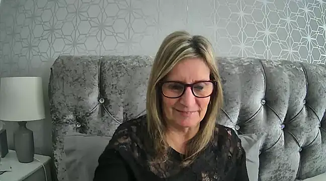 Additive Mature Linda online show from January 2025 11:45:02 AM