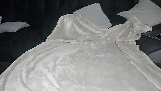 Snapshot of Ana-05 chatting on January 2025 07:46:01 PM Ana-05 online show from January 2025 07:46:01 PM