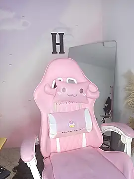 Snapshot of carolayrosse chatting on October 2025 02:45:02 PM carolayrosse online show from October 2025 02:45:02 PM