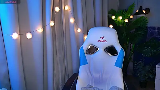 EnnySunrise online show from October 2025 07:04:02 PM