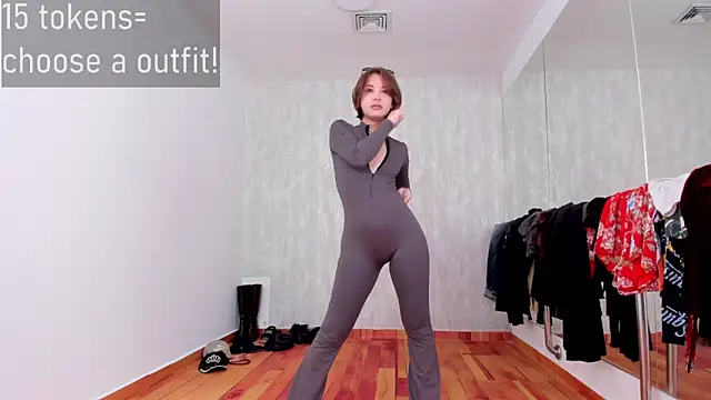 Hellen coy online show from January 2025 04:55:02 PM