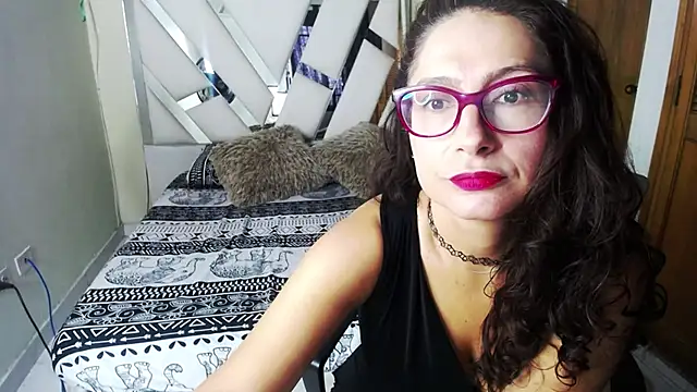 marilynetthan online show from January 2025 01:08:02 PM