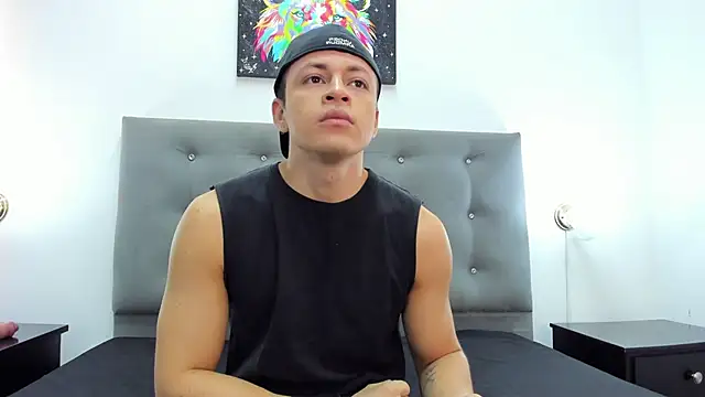 Angel Cuervo online show from December 2024 01:03:01 PM