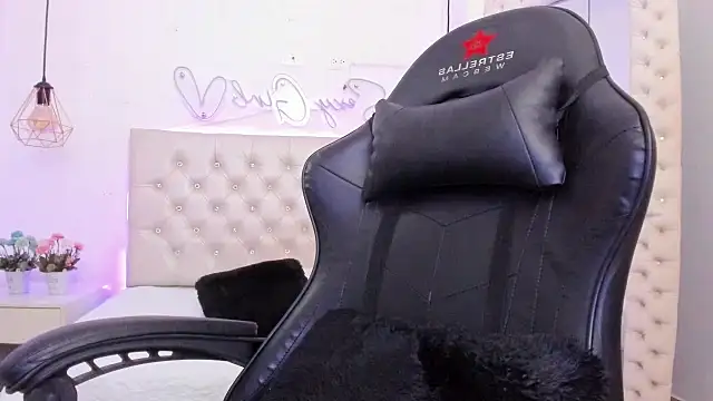 Zoeth Ruiz online show from February 2025 03:51:02 PM