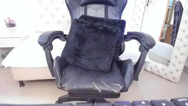 Zoeth Ruiz online show from February 2025 03:16:01 PM