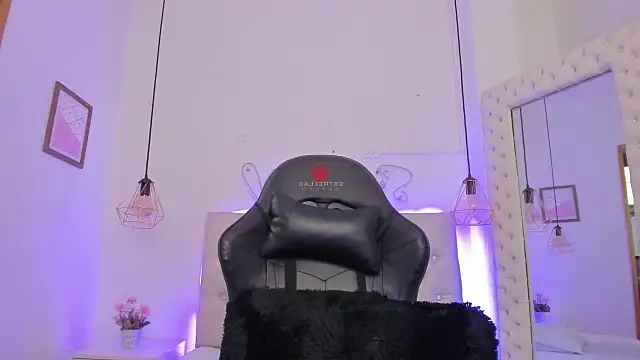 Zoeth Ruiz online show from March 2025 03:45:02 PM