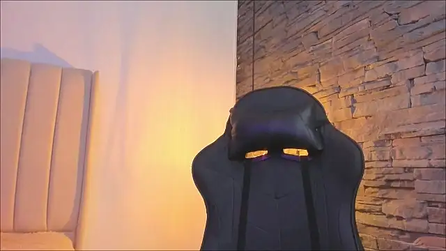 Zoeth Ruiz online show from September 2025 12:50:02 PM